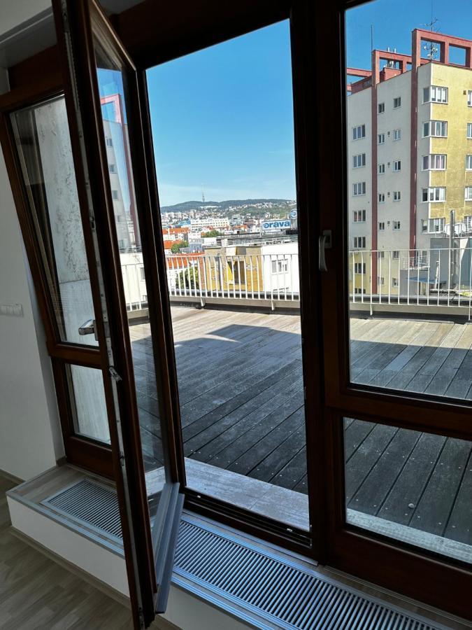Luxury Penthouse At The Historical Centre With Free Parking Lägenhet Bratislava Exteriör bild