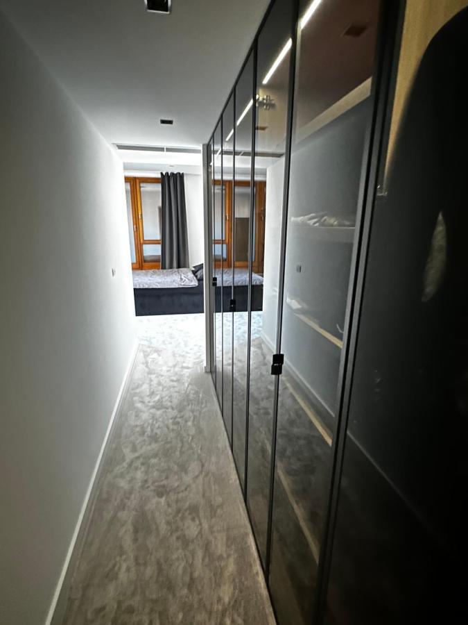 Luxury Penthouse At The Historical Centre With Free Parking Lägenhet Bratislava Exteriör bild