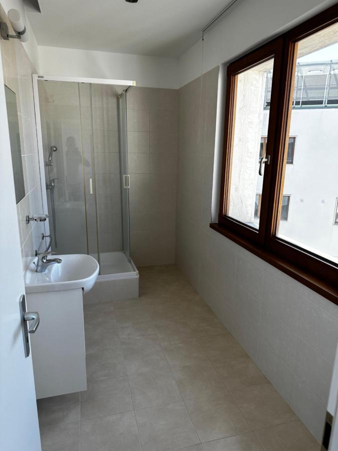 Luxury Penthouse At The Historical Centre With Free Parking Lägenhet Bratislava Exteriör bild