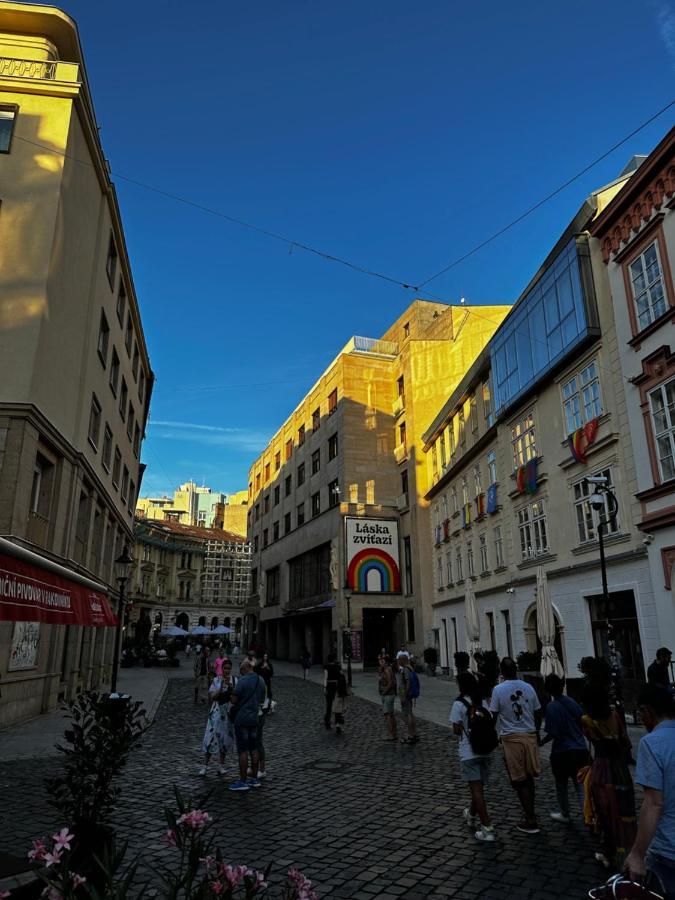 Luxury Penthouse At The Historical Centre With Free Parking Lägenhet Bratislava Exteriör bild